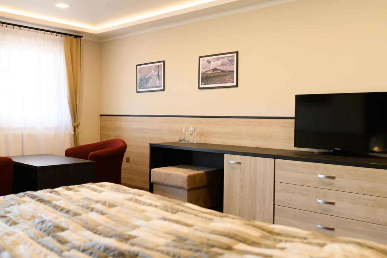 Vinarstvi U Kaplicky Hotel Zaječí Kültér fotó