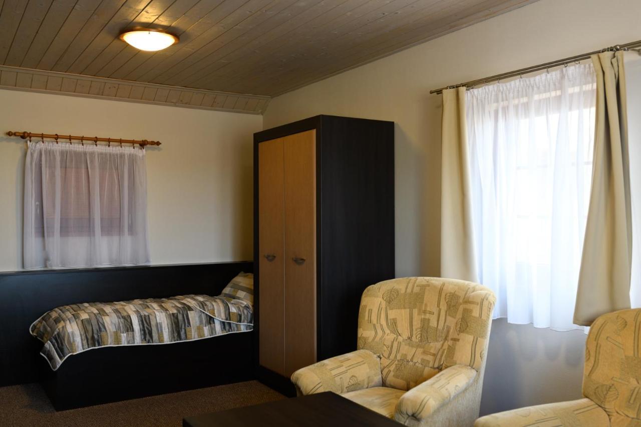 Vinarstvi U Kaplicky Hotel Zaječí Kültér fotó